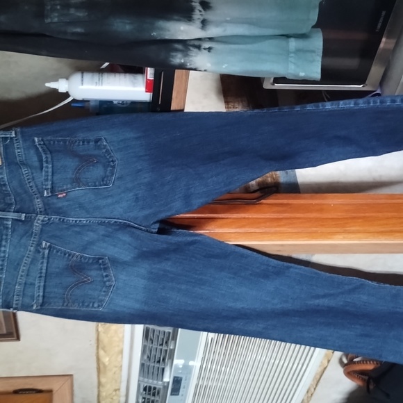 Levi Jeans - Picture 3 of 4